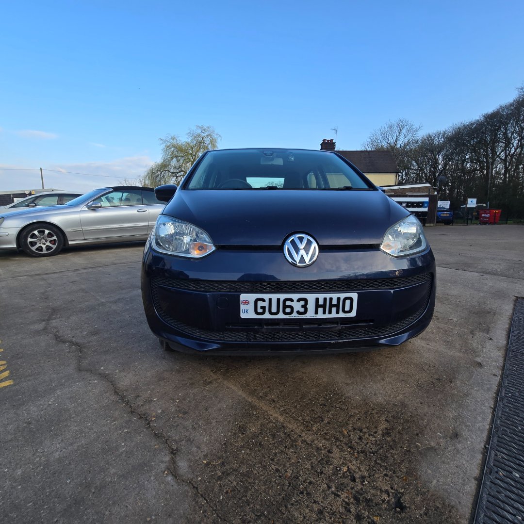 2013 up £5,195 31,095 mi petrol automatic + compare hpi checked warranty... photo
